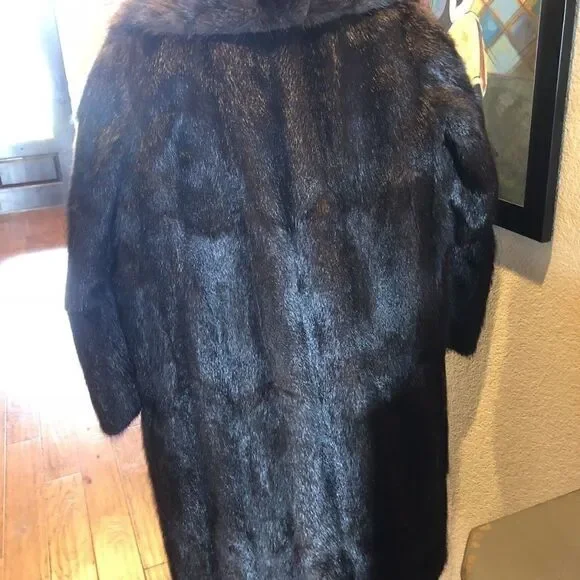 Elegant Dark Brown Mink Coat Huge Collar - Picture 4 of 15